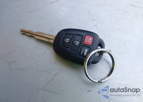 2015 Toyota Corolla Le z USA, uszkodzony, nr VIN 5YFBURHE6FP361796